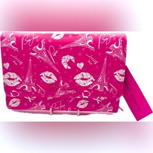 Adorable Betsey Johnson Xotanya shoulder bag, Hot Pink, Paris Style Designs, NWT